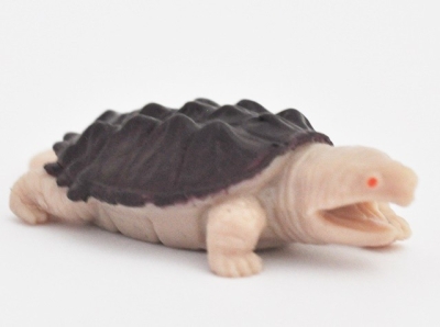 Каймановая черепаха (меняет цвет в зависимости от температуры)